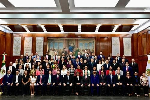Gobernadora Delfina Gómez Álvarez asiste a la apertura del primer periodo ordinario de sesiones de la LXII Legislatura